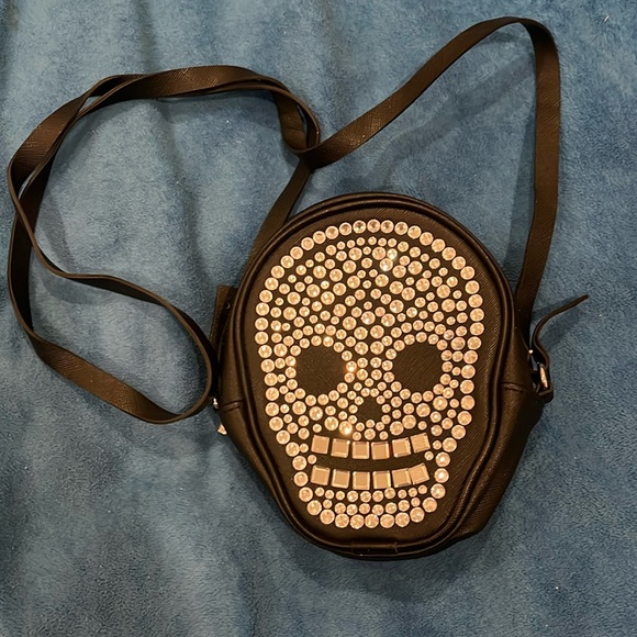 Bath and bodywork skull bag - Picture 2 of 6